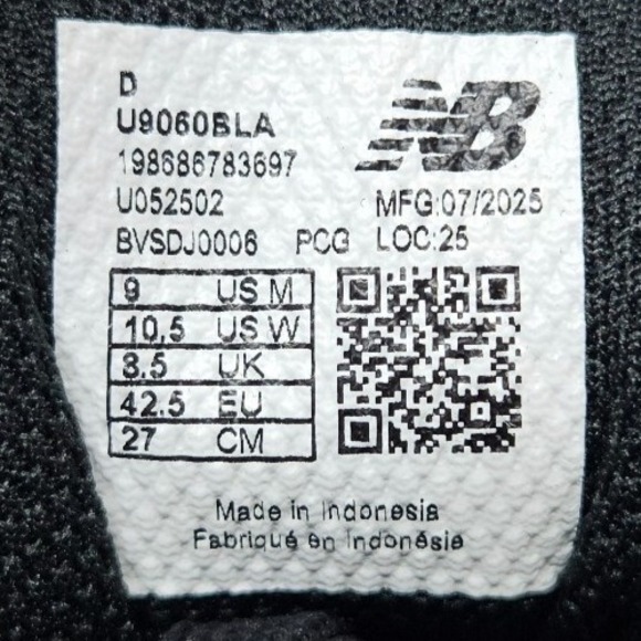 New Balance 9060 Athletic Shoes Abzorb Midsole U9060BLA Black Red Mens Size 9